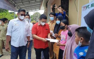 Riza Salurkan 2 Ton Beras ke Masyarakat, untuk 4 Desa di Kecamatan Tukaksadai